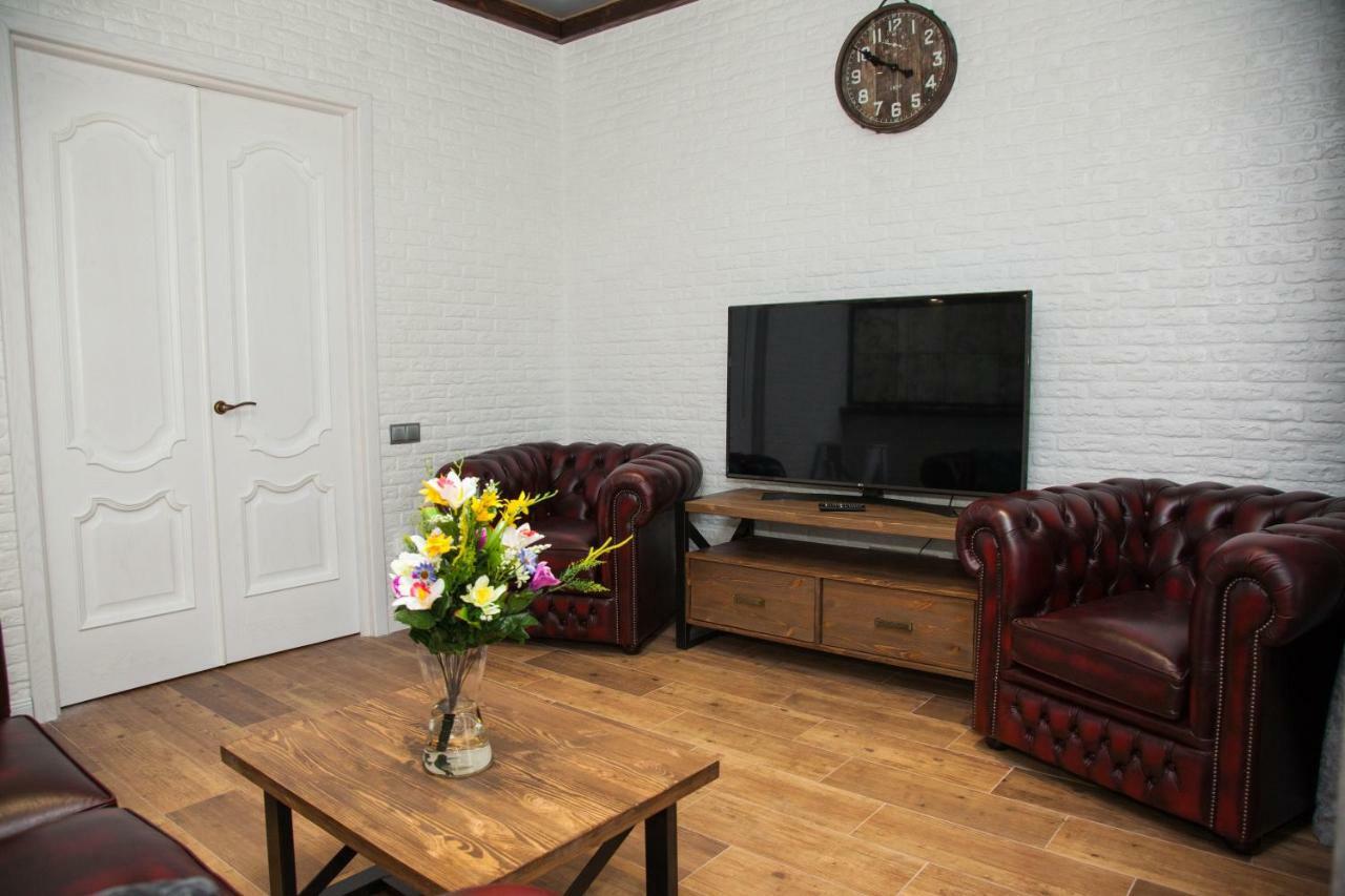 Vip Apartment On Lobanovskogo 19 Street Zaporizhia Buitenkant foto